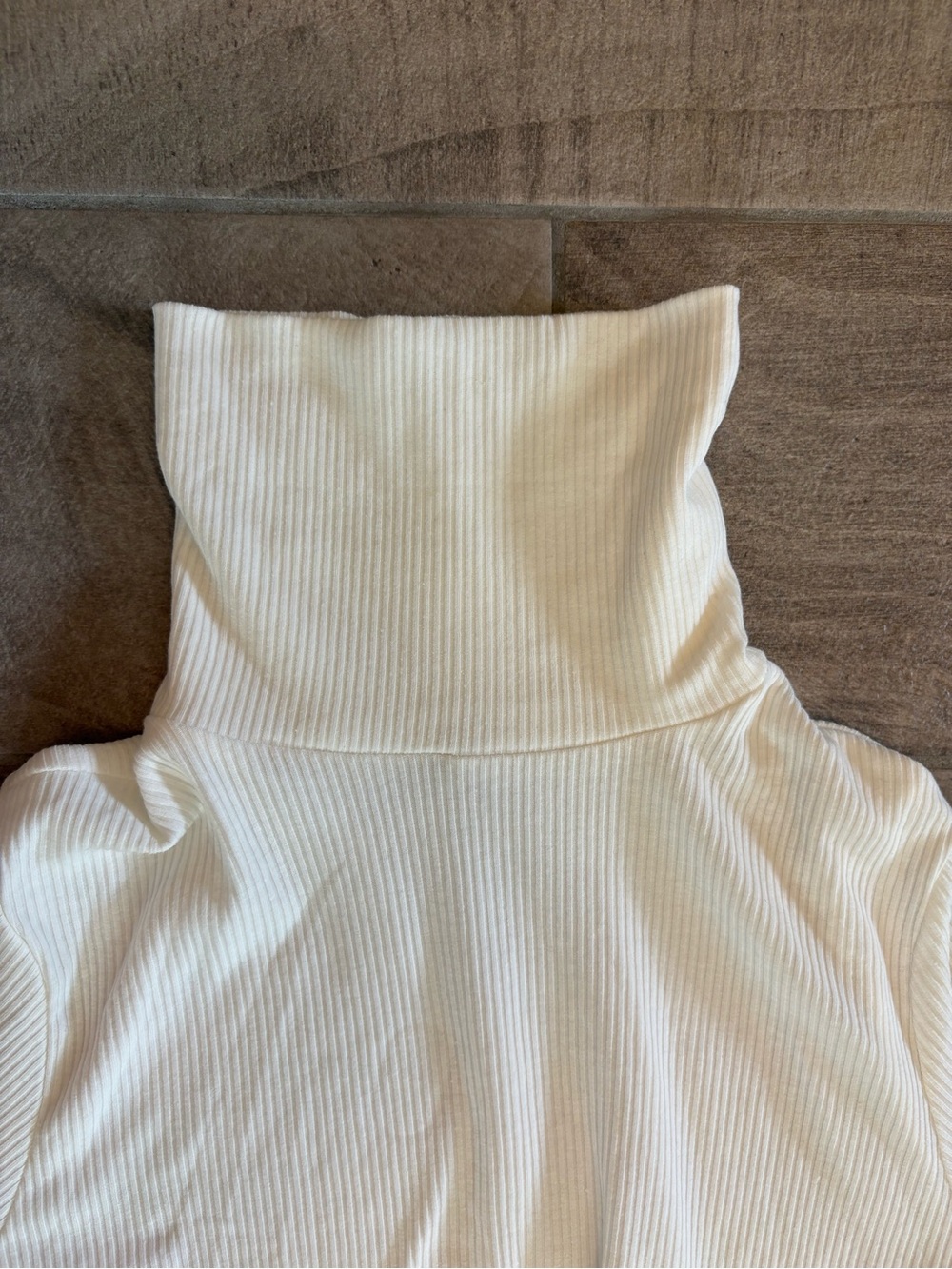 Old Navy Maternity Ribbed Turtleneck Long Sleeve Top - White - Size Medium - Picture 4 of 10